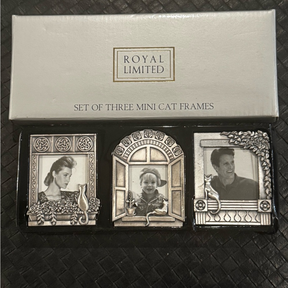 New authentic Royal Limited set of 3 vintage Mini Cat Frames Set